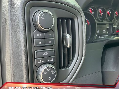 Used 2024 Chevrolet Silverado 1500 Custom Trail Boss w/ LPO, Dark Essentials Package image 33