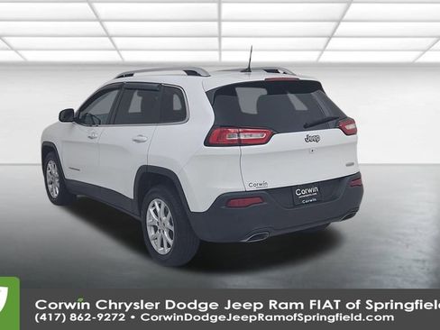 Certified 2018 Jeep Cherokee Latitude Plus image 11