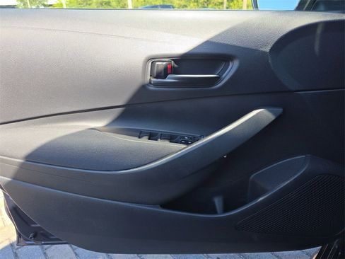 Certified 2025 Toyota Corolla LE image 26