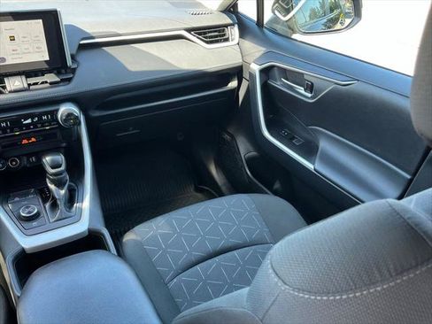 Certified 2025 Toyota RAV4 XLE AWD/4WD image 20