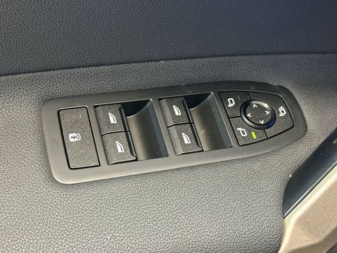 Certified 2024 BMW iX xDrive50 w/ Premium Package image 13