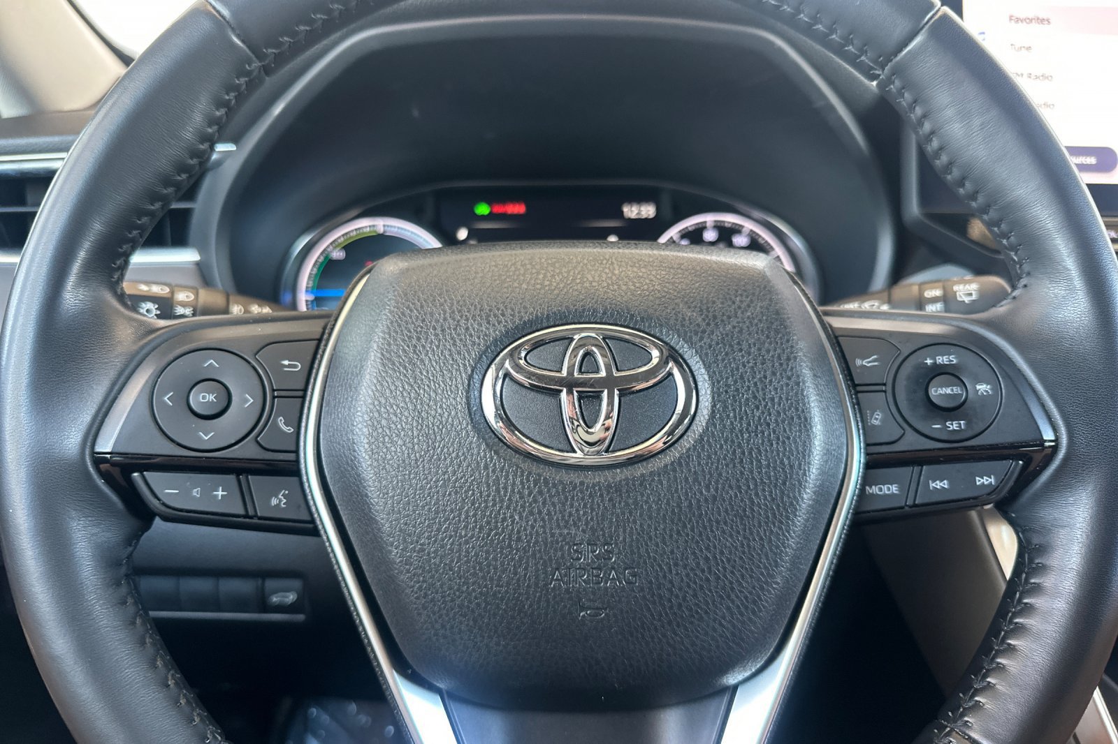 Certified 2024 Toyota Venza XLE AWD/4WD image 27