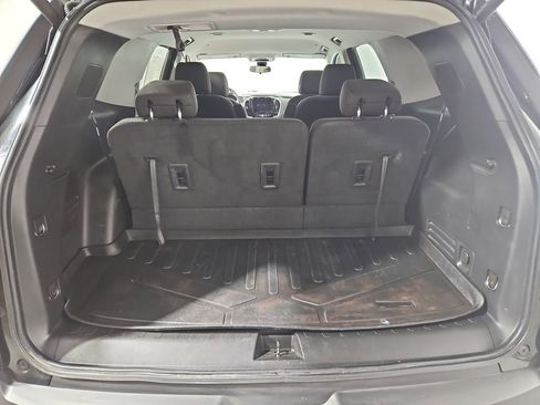 Used 2020 Chevrolet Traverse LT w/ Driver Confidence II Package image 23