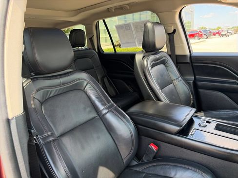 Used 2020 Lincoln Aviator Reserve w/ Equipment Group 201A AWD/4WD image 12