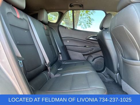 Used 2024 Chevrolet Trax RS w/ Sunroof Package FWD image 25