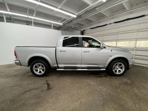 Used 2017 RAM 1500 Laramie w/ Convenience Group image 7