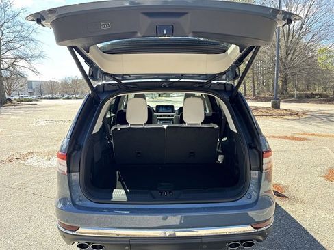 New 2026 Lincoln Aviator AWD image 26