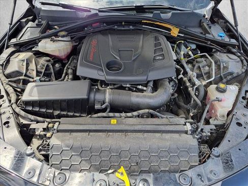 Used 2018 Alfa Romeo Giulia RWD image 23