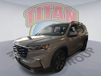 Used 2025 Honda Pilot Elite