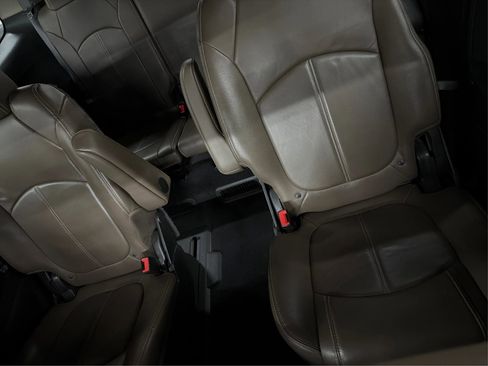 Used 2016 GMC Acadia SLT FWD image 14