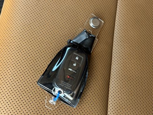 Used 2021 Lexus RX 350L FWD w/ Premium Package image 38