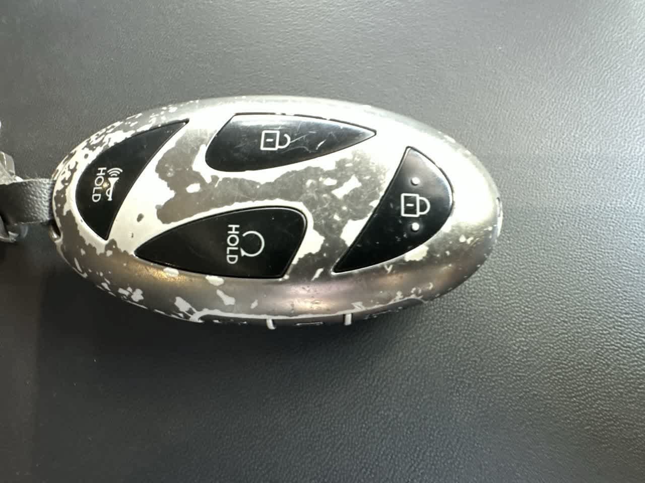 Used 2024 Hyundai Santa Fe Limited FWD image 28