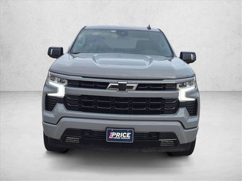 Used 2024 Chevrolet Silverado 1500 RST RWD image 2