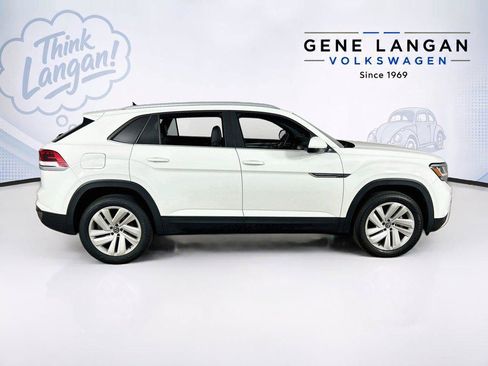 Used 2022 Volkswagen Atlas Cross Sport SE AWD/4WD image 4