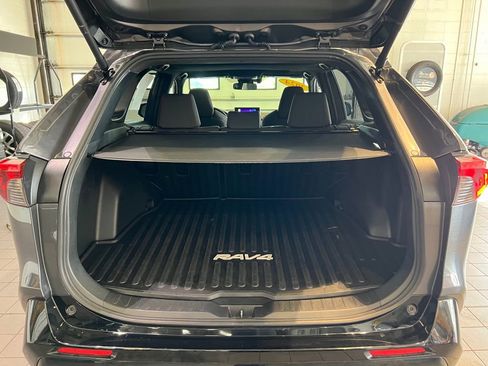 Used 2024 Toyota RAV4 SE w/ Weather & Moonroof Package image 11