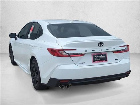 Used 2025 Toyota Camry SE FWD image 7