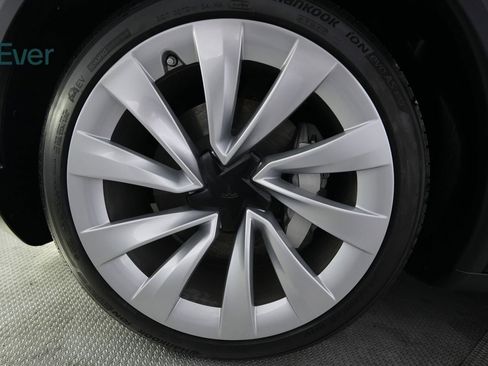 Used 2026 Tesla Model Y Long Range AWD/4WD image 19