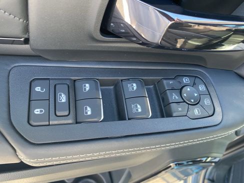 New 2026 RAM 2500 Limited image 10