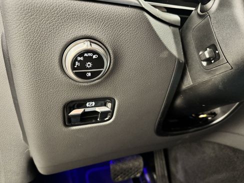 Certified 2025 Mercedes-Benz GLC 300 image 13