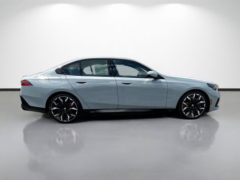 New 2027 BMW 530i w/ M Sport Package RWD image 2