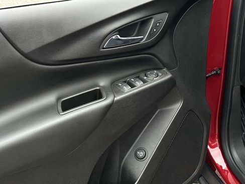 Used 2020 Chevrolet Equinox LT AWD/4WD image 15