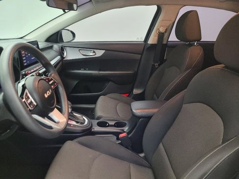 Used 2023 Kia Forte LXS w/ LXS Technology Package FWD image 17