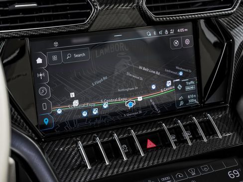 Used 2024 Lamborghini Urus S AWD/4WD image 25