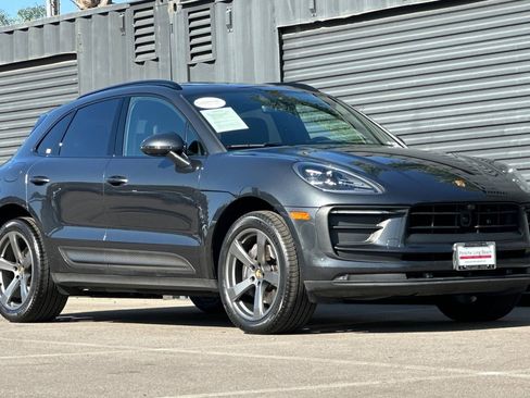 Certified 2023 Porsche Macan image 10