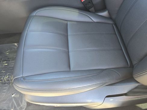 Certified 2025 Land Rover Range Rover Evoque S image 29