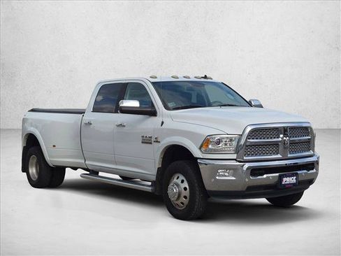 Used 2018 RAM 3500 Laramie AWD/4WD image 3