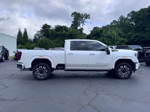 Used 2024 GMC Sierra 2500 Denali Ultimate w/ Max Trailering Package AWD/4WD image 4