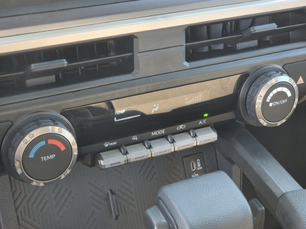 Used 2026 Toyota Tacoma SR5 AWD/4WD image 19