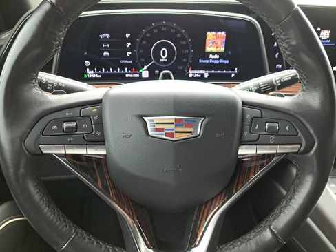 Certified 2024 Cadillac Escalade ESV Premium Luxury image 28