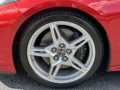 Used 2022 Chevrolet Corvette Stingray Premium Cpe w/ Z51 Performance Package RWD image 13
