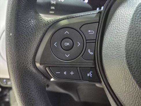 Used 2025 Toyota Corolla Cross L FWD image 16