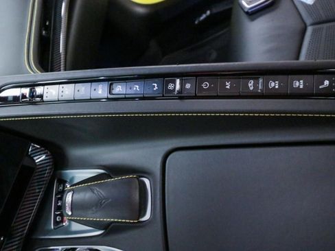 Used 2022 Chevrolet Corvette Stingray Premium Cpe w/ Z51 Performance Package image 28