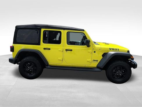 Used 2024 Jeep Wrangler Unlimited AWD/4WD image 3