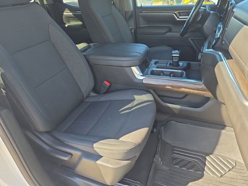Used 2025 Chevrolet Silverado 1500 LT image 10