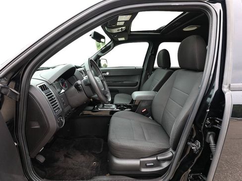 Used 2010 Ford Escape XLT AWD/4WD image 12