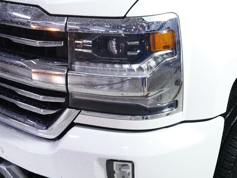 Used 2017 Chevrolet Silverado 1500 High Country AWD/4WD image 16