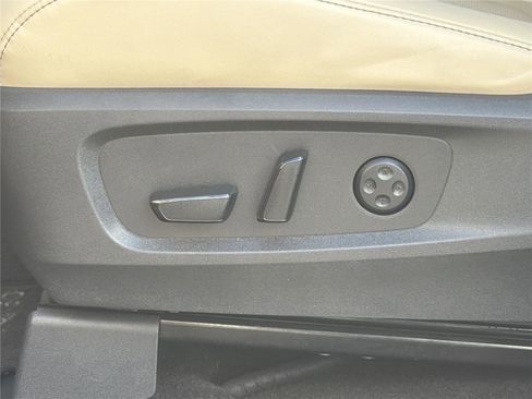 Used 2023 INFINITI QX60 Luxe w/ Vision Package AWD/4WD image 19
