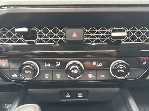 Used 2023 Honda Accord EX-L image 27