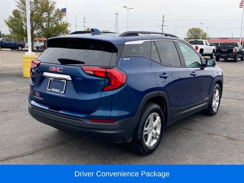 Used 2019 GMC Terrain SLE w/ Driver Convenience Package FWD image 3