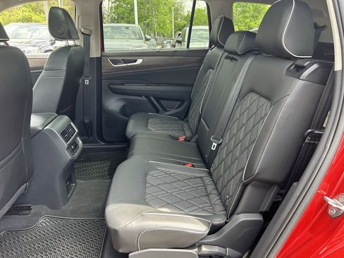 Certified 2024 Volkswagen Atlas SEL Premium R-Line AWD/4WD image 25