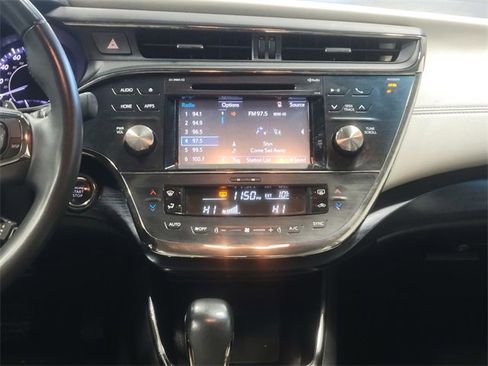 Used 2016 Toyota Avalon Touring image 20