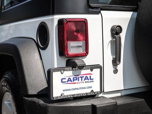 Used 2015 Jeep Wrangler Sport w/ Quick Order Package 24S AWD/4WD image 26