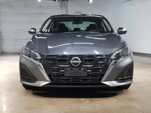 Used 2024 Nissan Altima 2.5 S FWD image 2