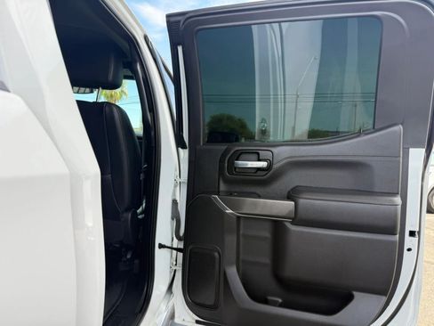 Used 2021 GMC Sierra 1500 AT4 w/ AT4 Preferred Package AWD/4WD image 32