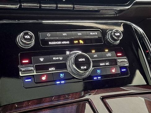 Certified 2021 Lincoln Navigator Black Label image 28