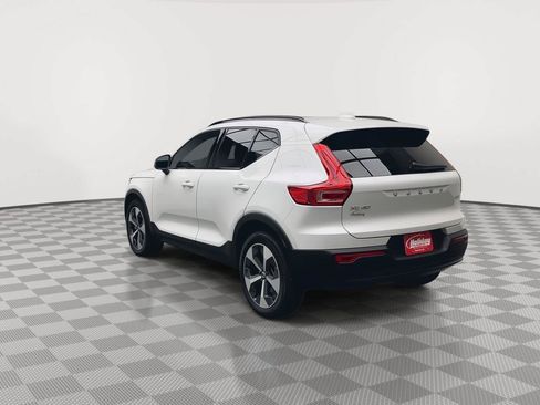 Used 2026 Volvo XC40 B5 Core AWD/4WD image 38